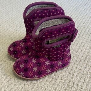 Bogs Kids' Pink and Purple Floral Boots